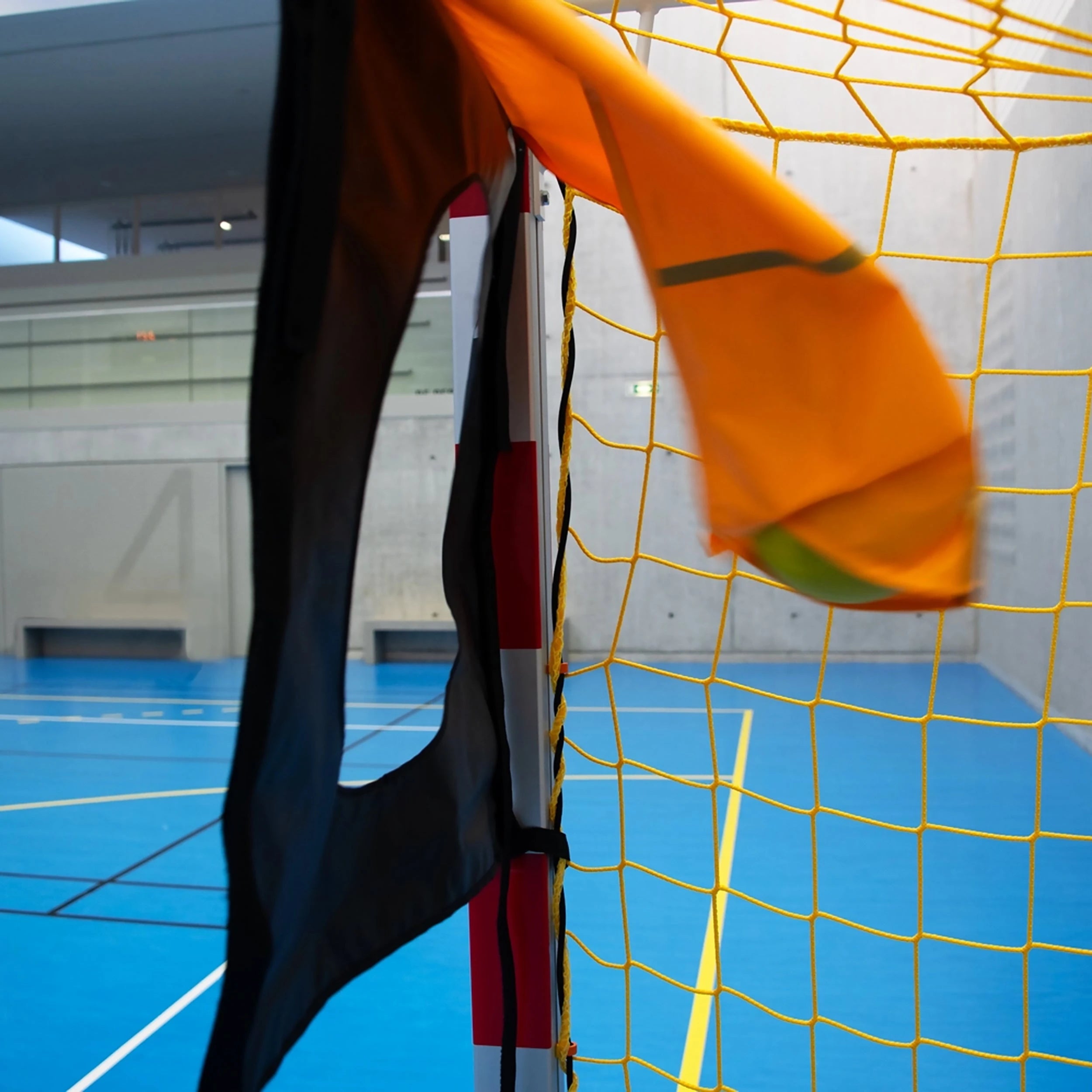 Lot von 2 Paar Handballzielscheiben