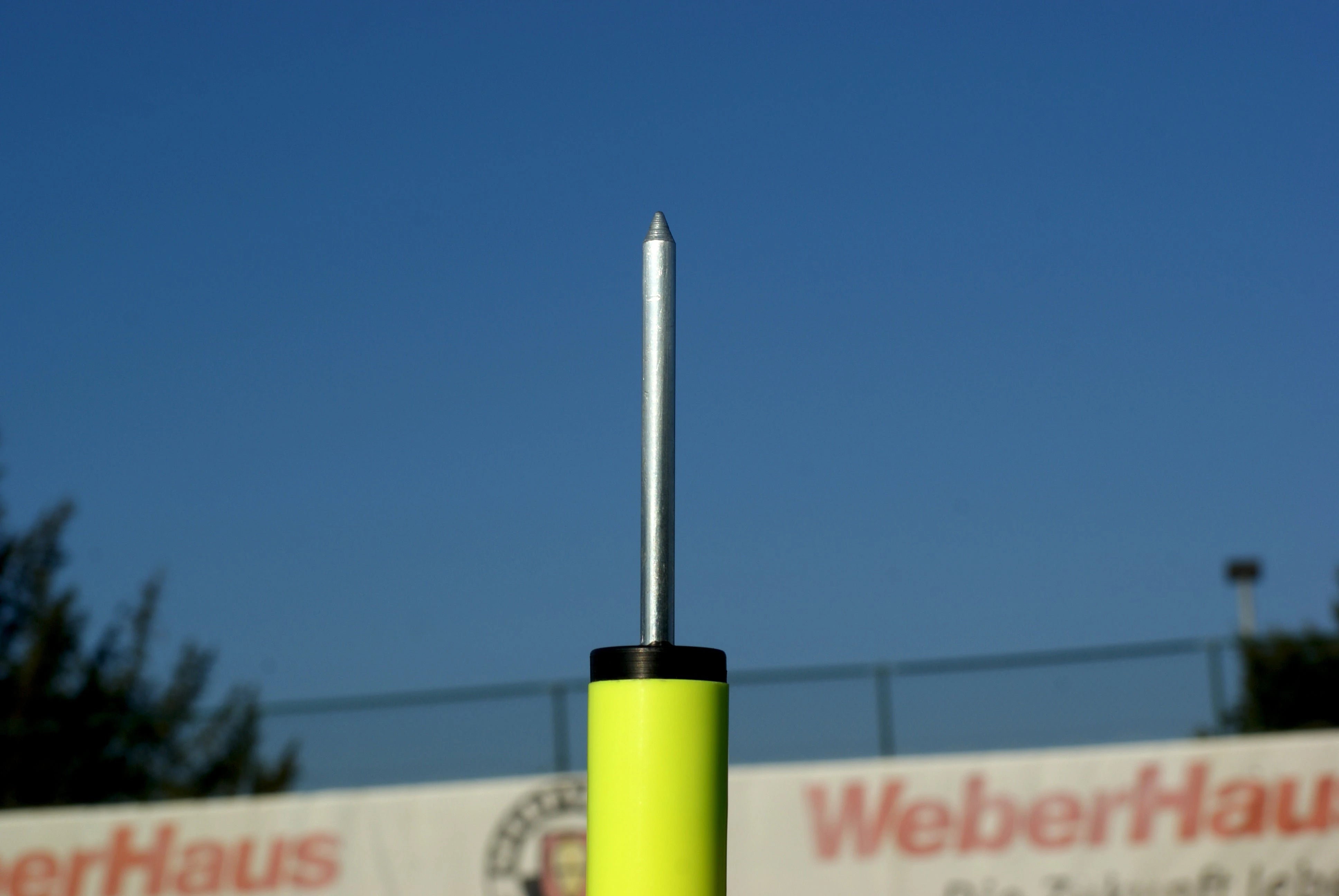 Set mit 10 Neon-Gelben Slalomstangen mit Federfüßen – 172 cm