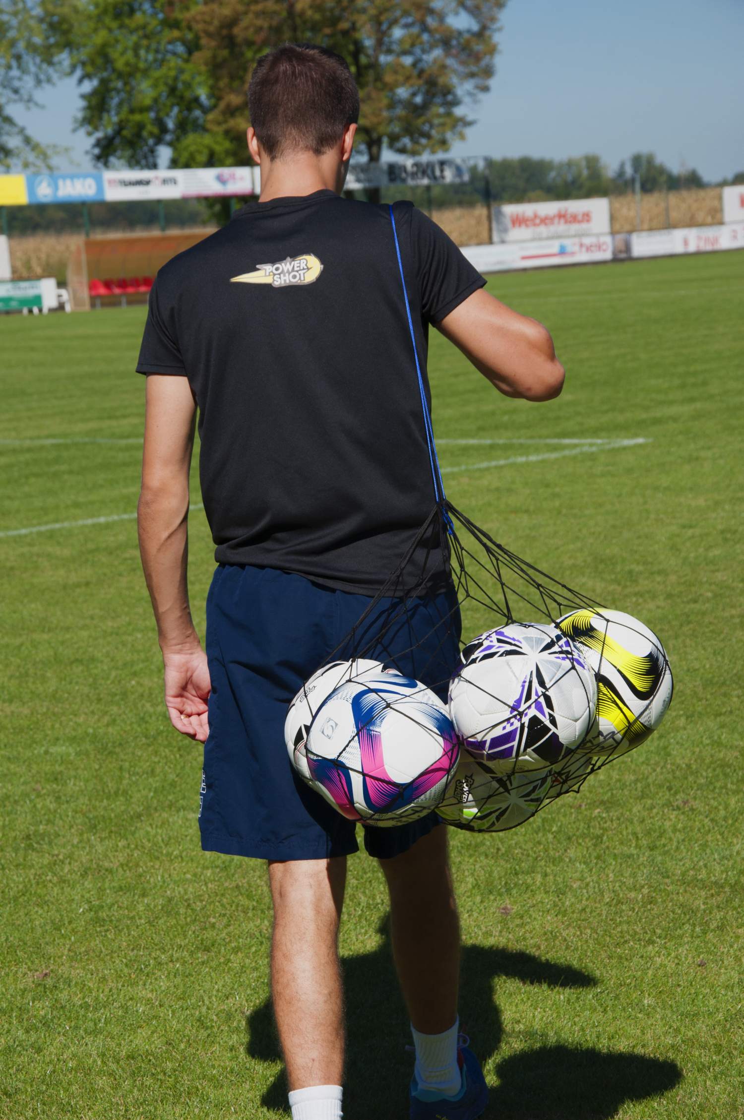 Ballonaufbewahrungsnetz - Kapazität für 12 Bälle.