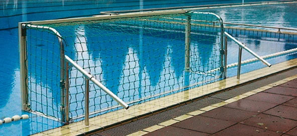 Ein Paar Netze für Wasserballtore