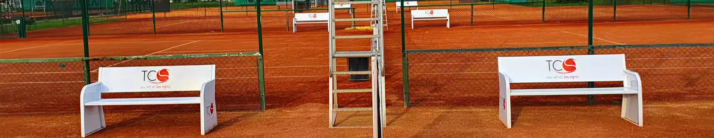 Tennisbänke